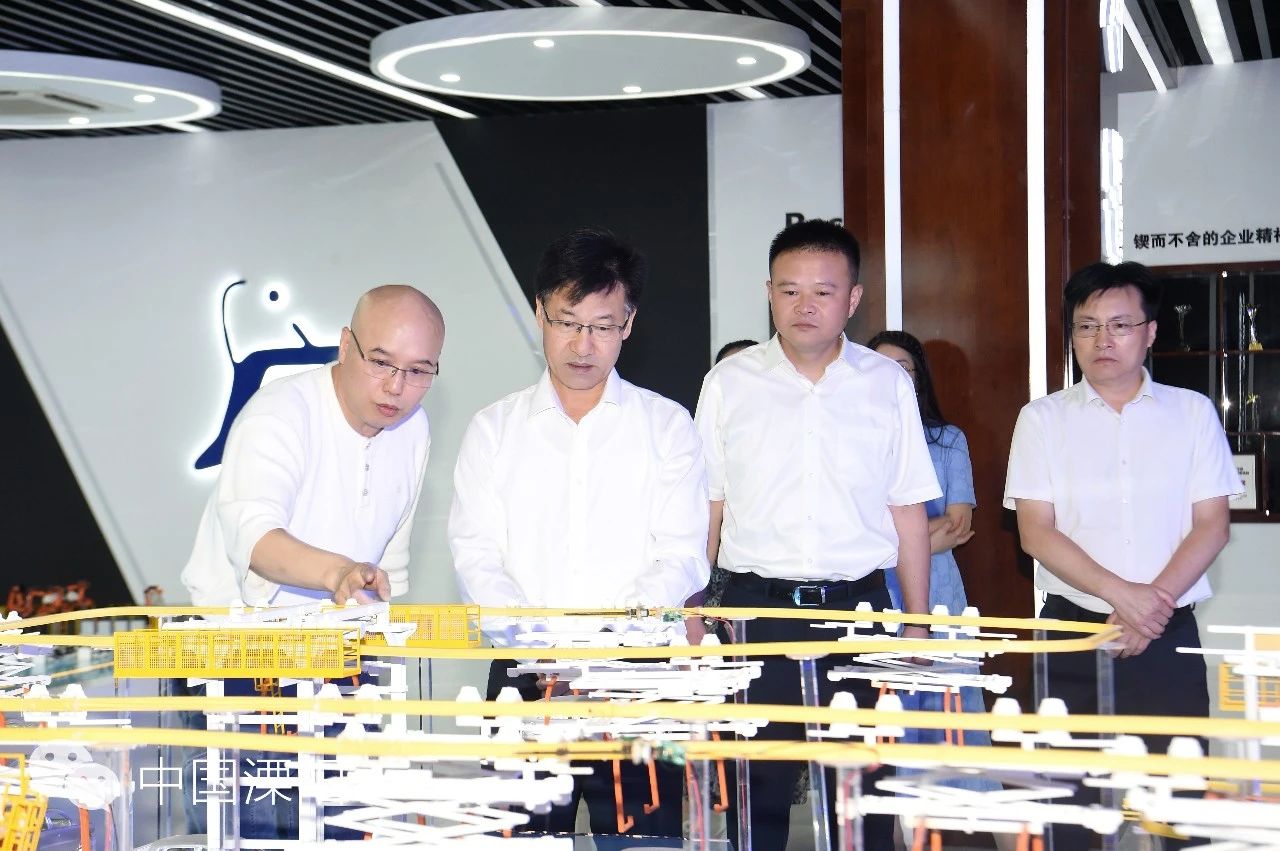 葉明華專項(xiàng)調(diào)研健全提升產(chǎn)業(yè)鏈工作